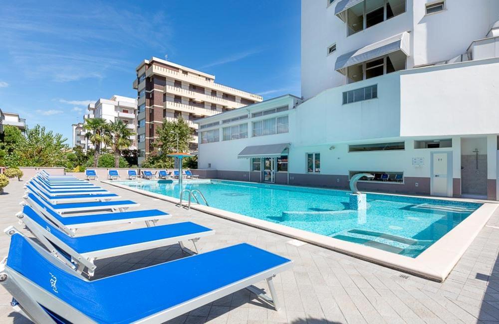 Hotel Excelsior Alba Adriatica Esterno foto