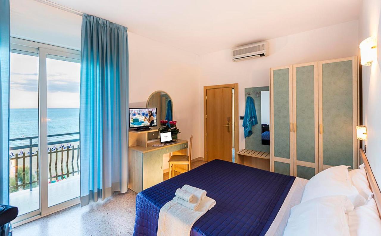 Hotel Excelsior Alba Adriatica Esterno foto