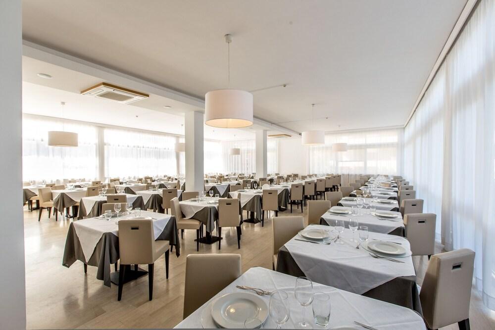 Hotel Excelsior Alba Adriatica Esterno foto